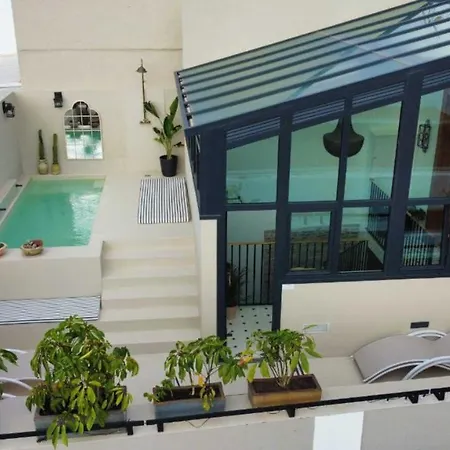 Atico Con Impresionantes Vistas Desde La Terraza, Freewifi En Corazon De